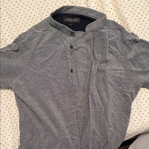 Zara Man Gray Button-Up Shirt (monk neck)